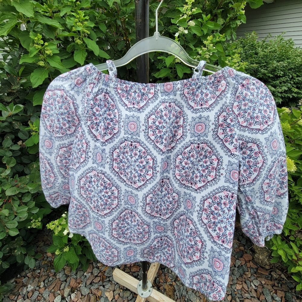 Epic Threads cold shoulder blue pink floral pattern smocked top Medium - Picture 7 of 9